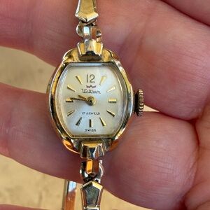Vintage Art Deco Waltham Women's Classic Goldtone Watch